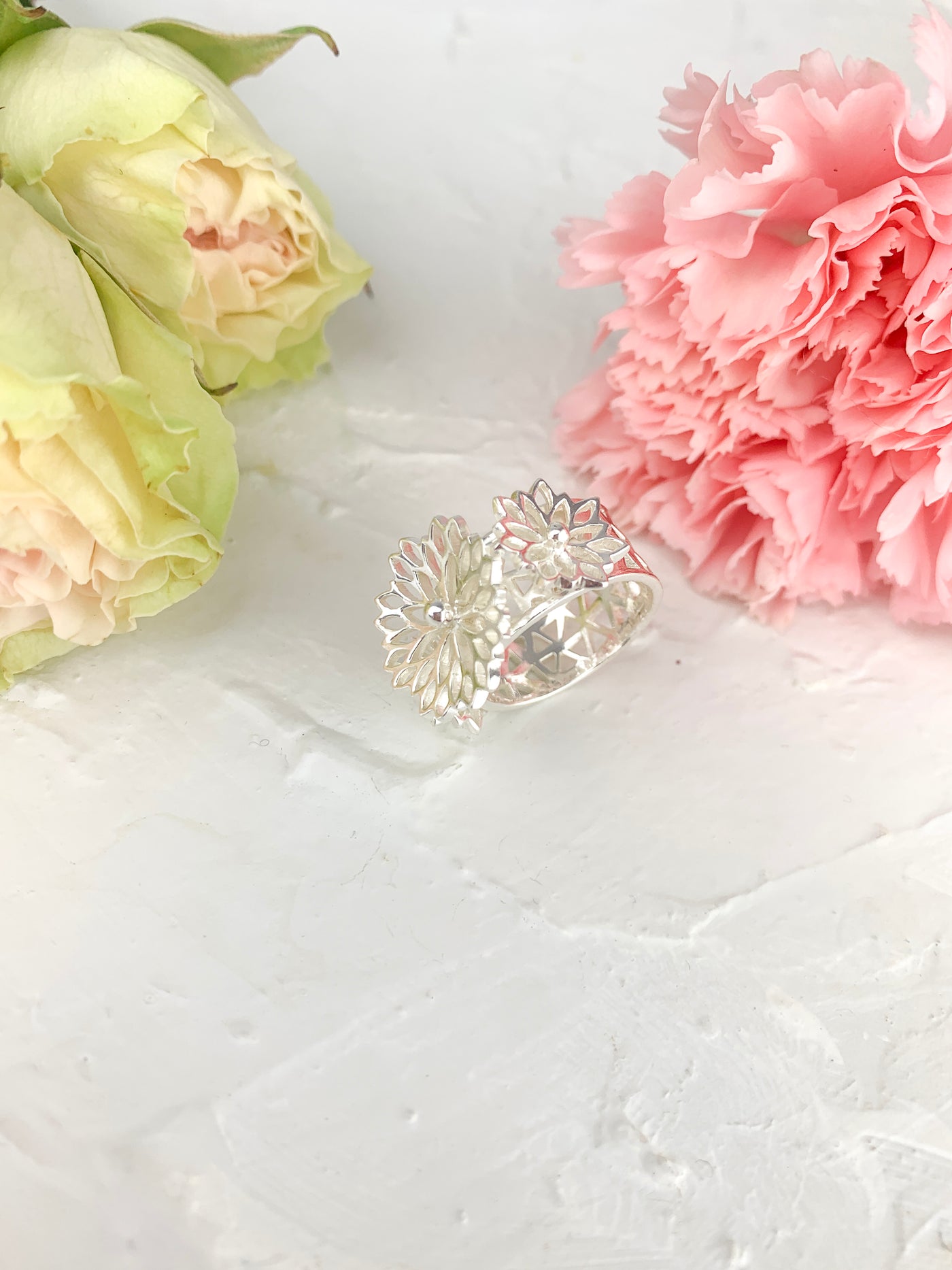 Big Bouquet Filigree Ring