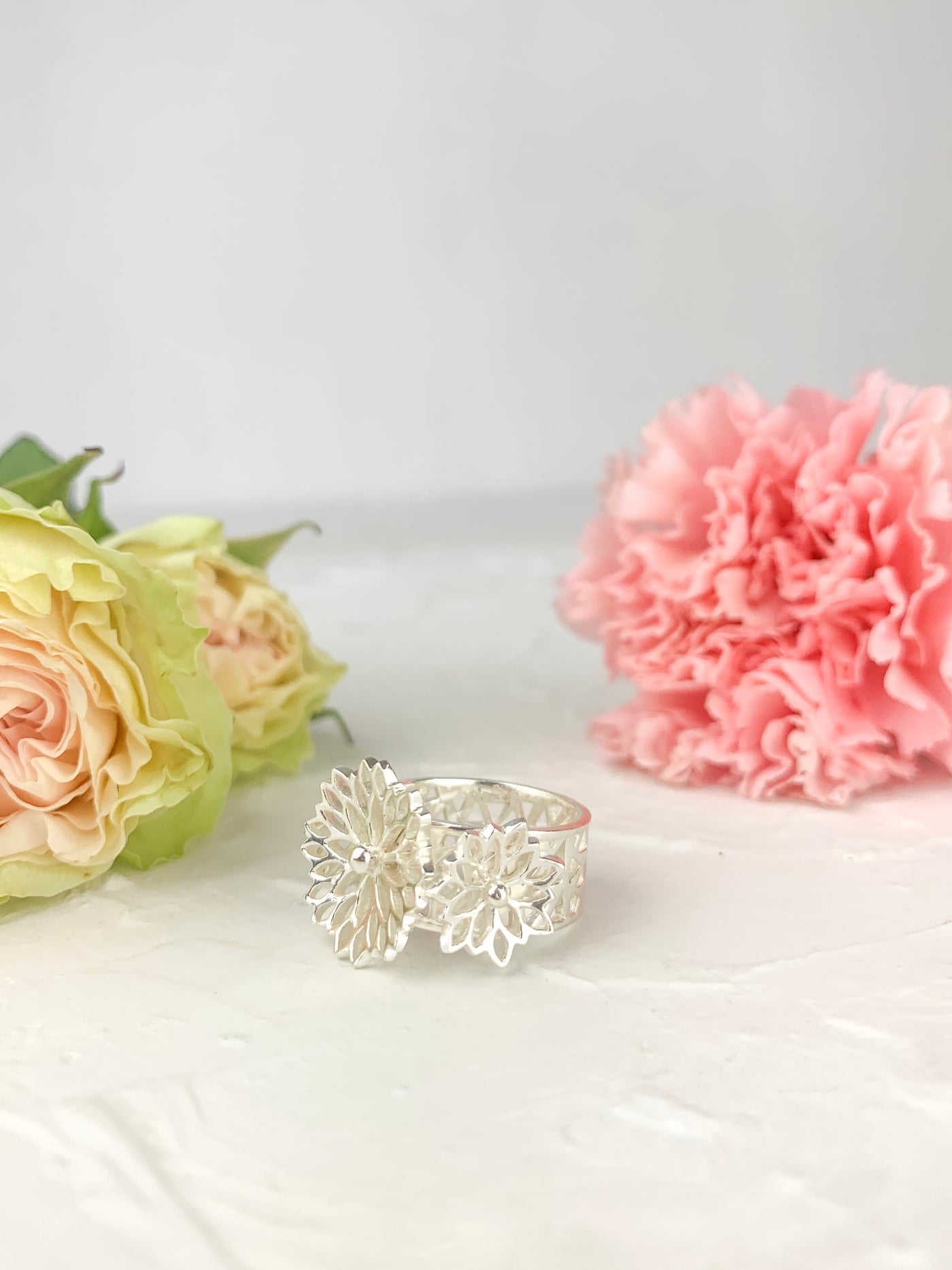 Big Bouquet Filigree Ring