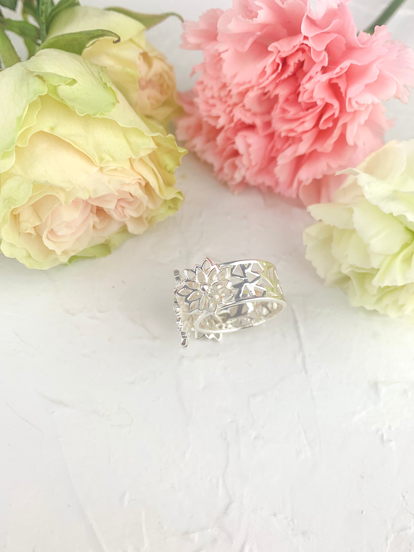 Big Bouquet Filigree Ring