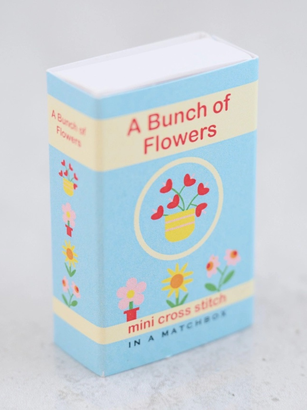 Matchbox Tiny Embroidery Kit - Bunch of Flowers