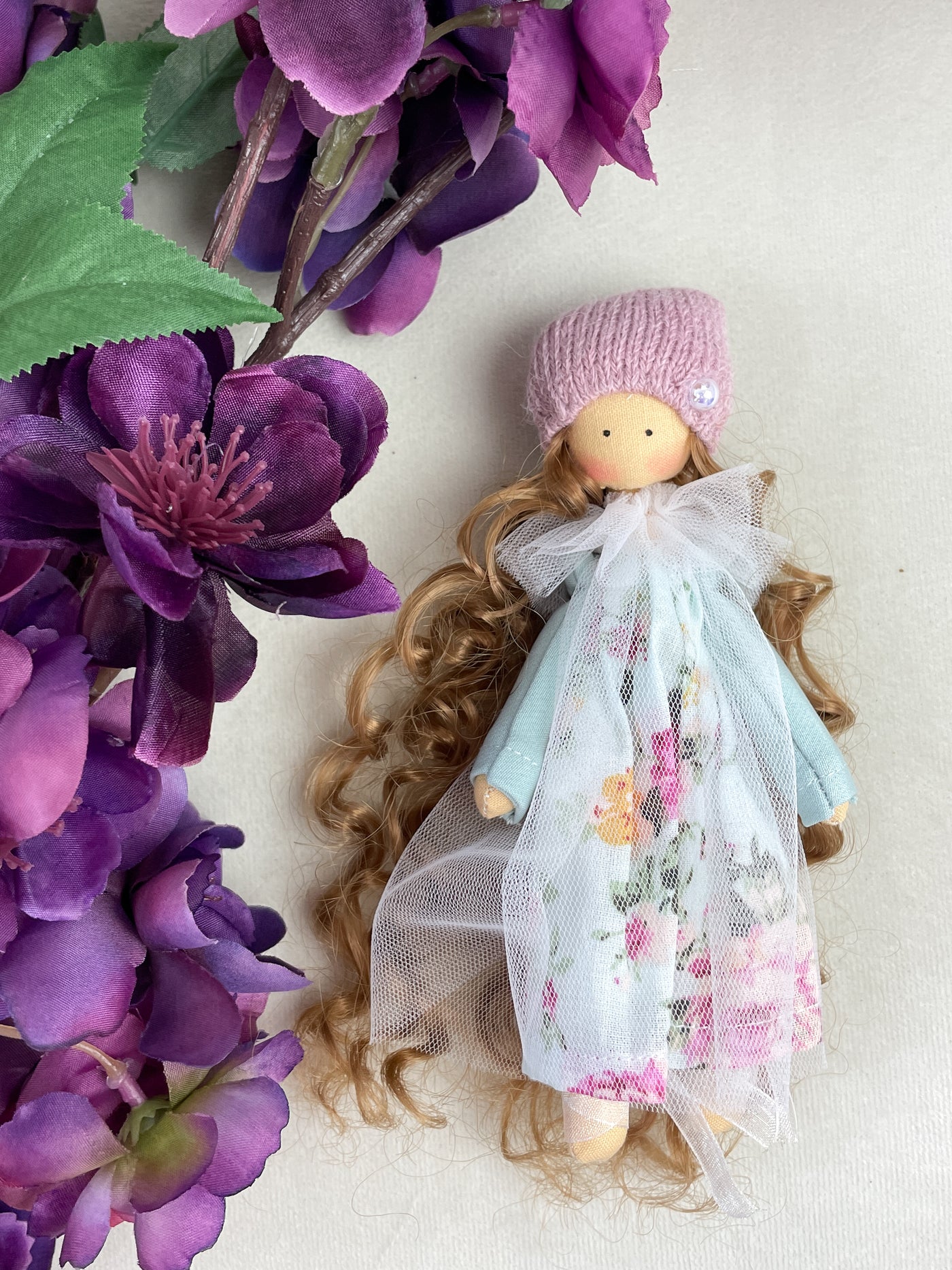 Ukrainian Dancing Princess Doll - pocket