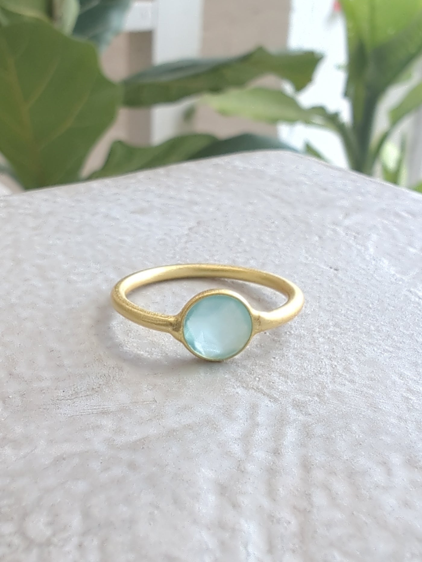 Mini Pebble Ring - Gold