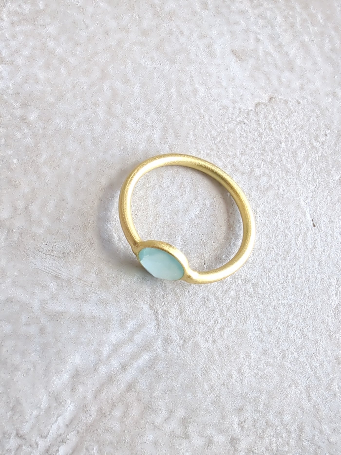 Mini Pebble Ring - Gold